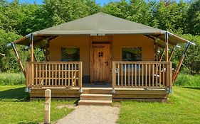 Glamping Lodge With Eco-Wellness