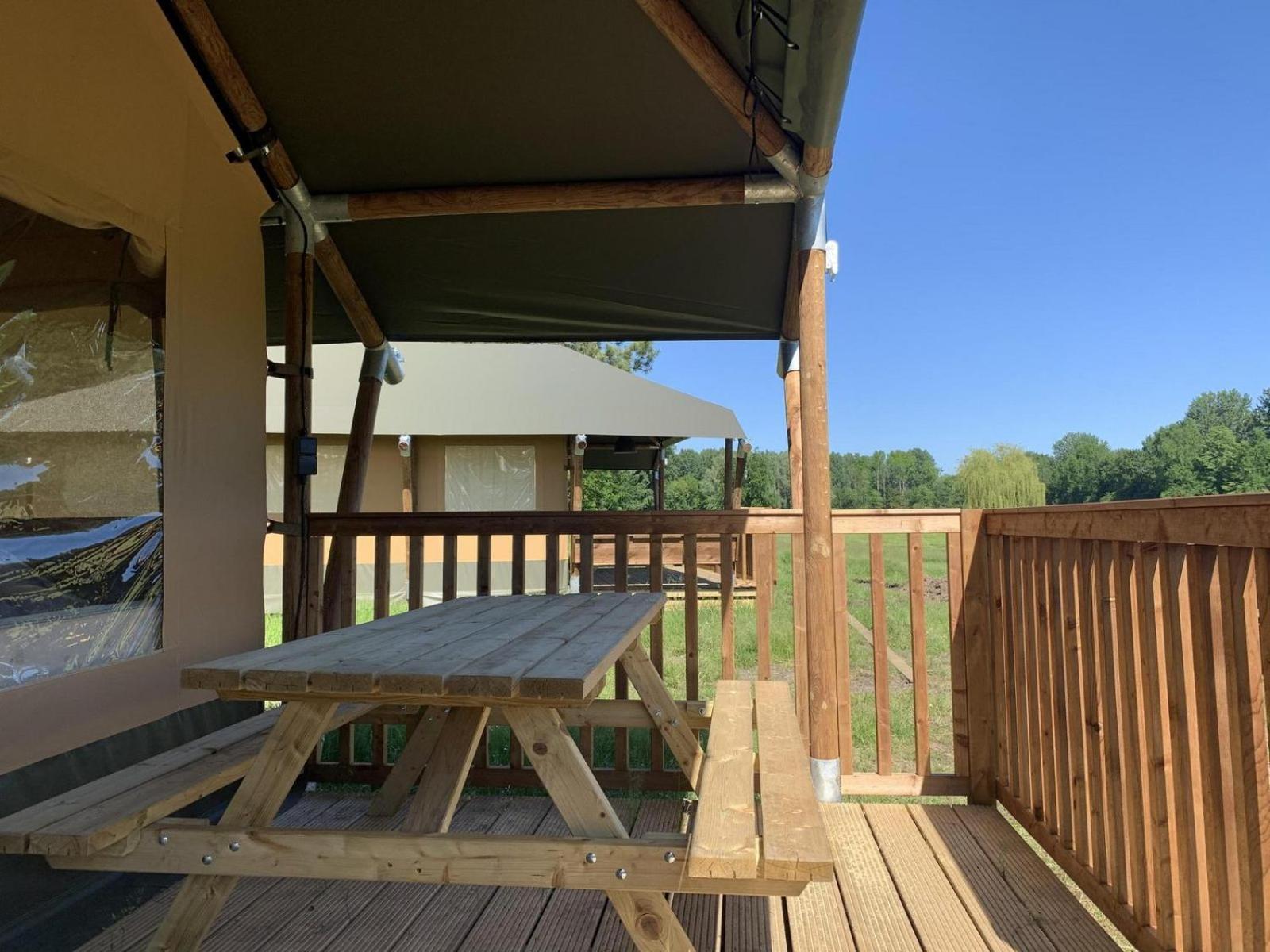 Glamping Lodge With Eco-Wellness Zeewolde Exterior foto