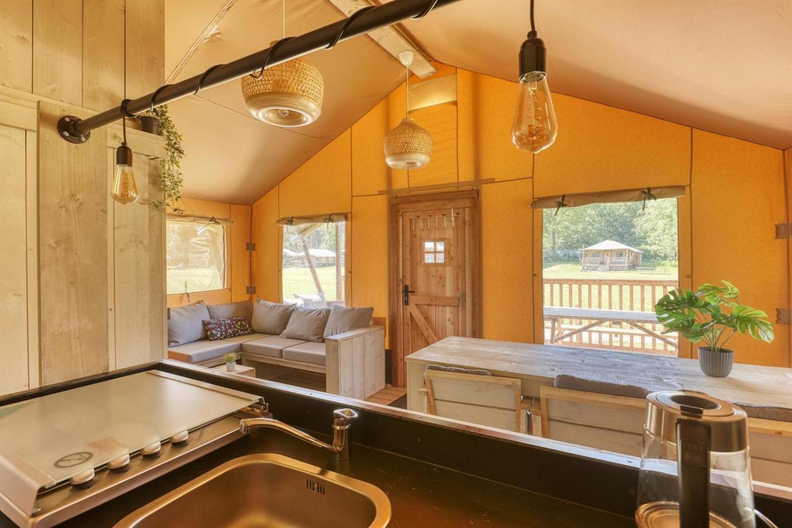 Glamping Lodge With Eco-Wellness Zeewolde Exterior foto