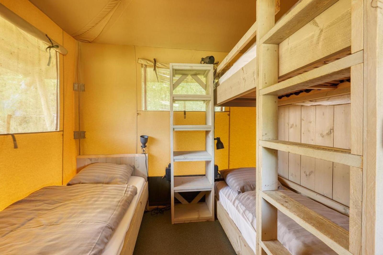Glamping Lodge With Eco-Wellness Zeewolde Exterior foto